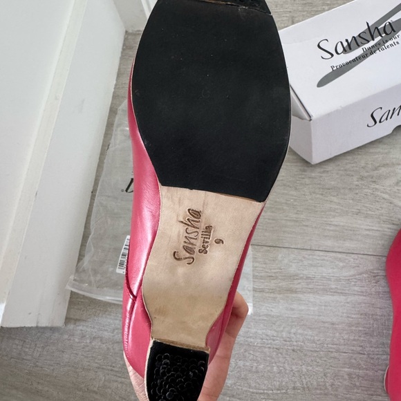 Sasha Flamenco Red Shoes | Size 9 / US 7.5 (NWT) - Picture 7 of 7